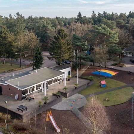 Sfeervol Chalet In Het Bos Nunspeet Bagian luar foto