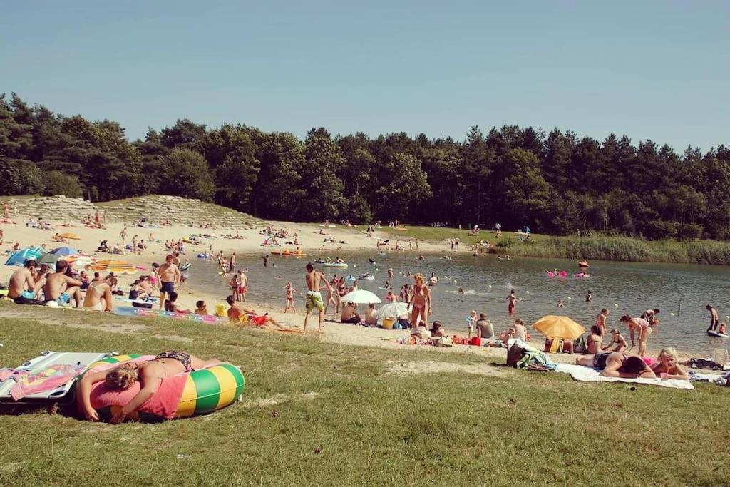Sfeervol Chalet In Het Bos Nunspeet Bagian luar foto