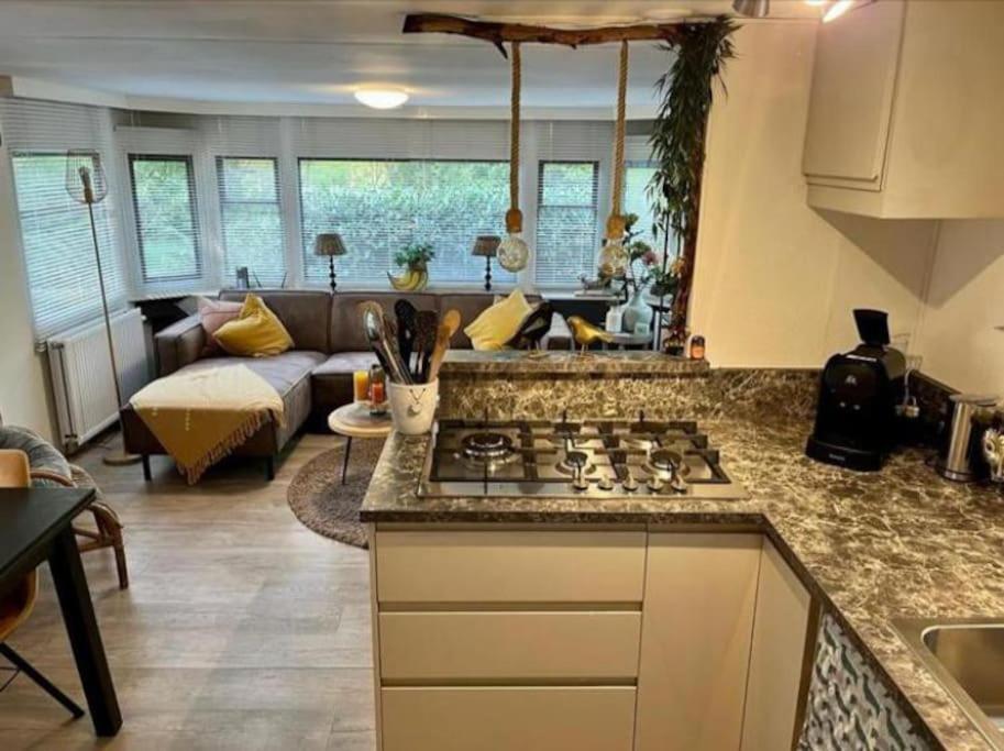 Sfeervol Chalet In Het Bos Nunspeet Bagian luar foto