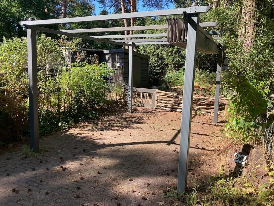 Sfeervol Chalet In Het Bos Nunspeet Bagian luar foto